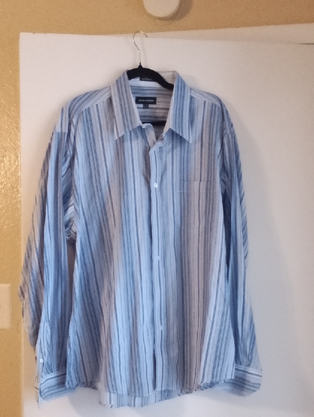 Michael Brandon Light and Navy Blue Vertical Stripe Button-Down Shirt